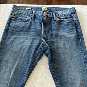 J Crew men’s light wash jeans. W34 L 32.